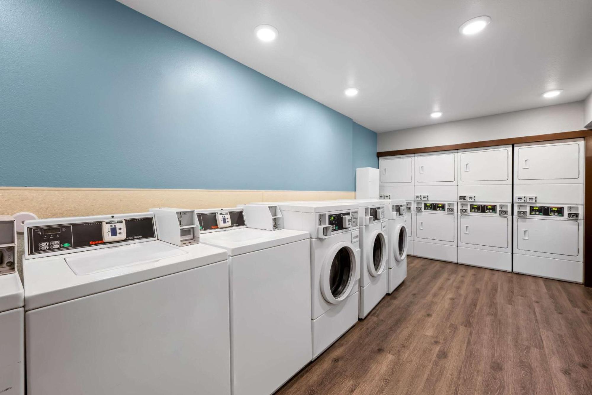 Woodspring Suites Hobbs Air Base City Exteriör bild