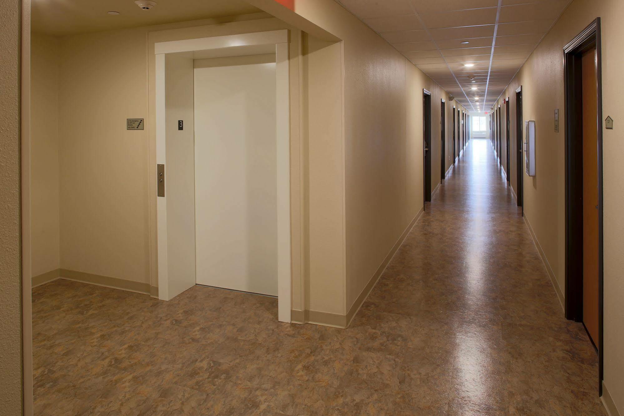 Woodspring Suites Hobbs Air Base City Exteriör bild